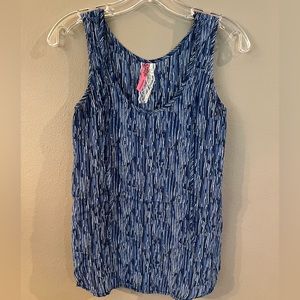 Cinnamon brand 100% silk top in blue multi size XXS